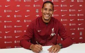 Liverpool chuẩn bị gia hạn hợp đồng với Virgil van Dijk