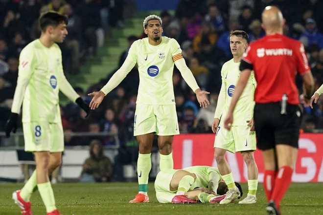 Barca hụt hơi trước Levante: Điểm rơi của sự thất vọng